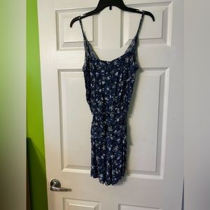 Loft romper, pockets on the side beautiful no rip no stain.